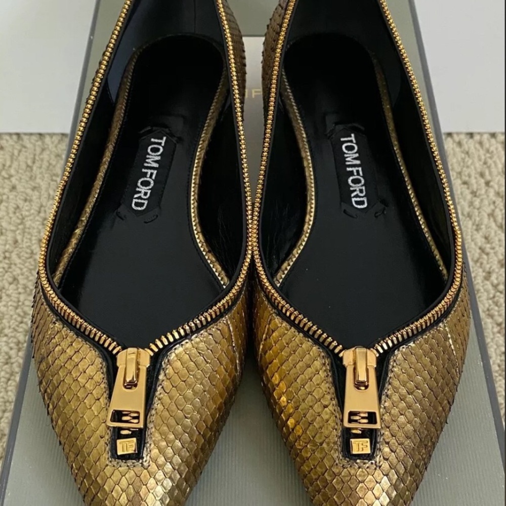 TOMFORD NIB Metallic Gold Python Flats - Picture 2 of 14